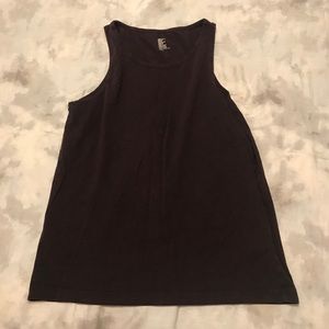 H&M - Men’s Burgundy Basic Tank - M